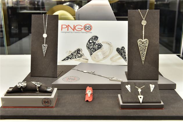 ONE JEWELRY 大牌集结,一场珠宝盛宴等你璀璨来袭! ONE JEWELRY 大牌集结,一场珠宝盛宴等你璀璨来袭!